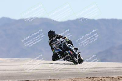 media/Oct-13-2025-Moto Forza (Mon) [[a66d839500]]/3-B Group/Session 4 (Turn 9)/